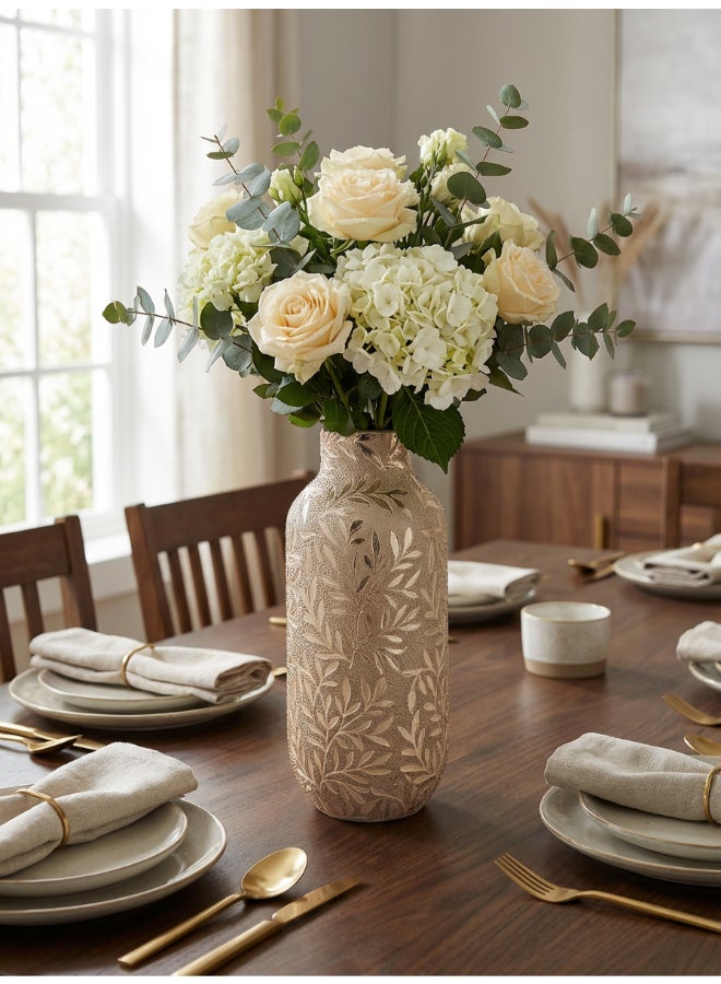 ايست من نون مزهرية سيراميكية لترتيب الزهور الزخرفية، ارتفاع 29 سم | لون وردي ذهبي | تصميم فلورا إيتش | الحجم - 13.5x13.5x29 سم | مثالية لتزيين غرفة المعيشة، مثالية لتزيين طاولة القهوة، طاولة الطعام، طاولة الكونسول أو أي مساحة مكتبية أو معيشية - Image 1